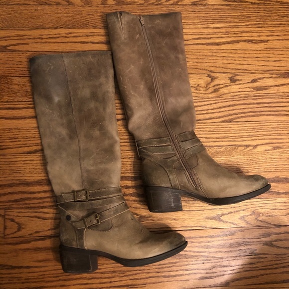 nurture Shoes - Women’s 7 distressed real leather Nurture Boots